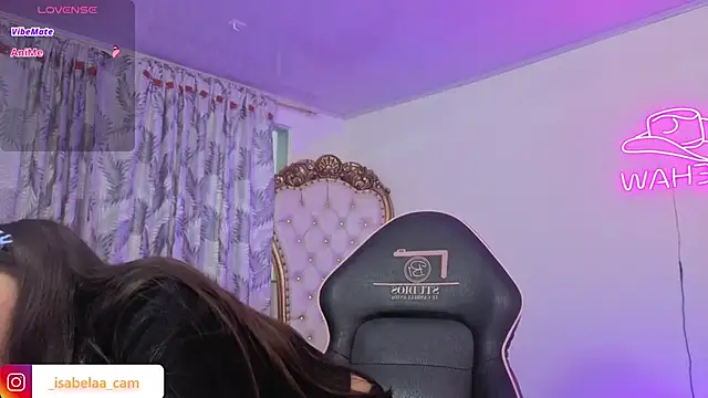 ISABELA TAY online show from May 7, 2026, 11:59 am