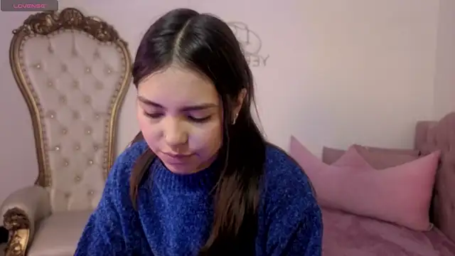 ISABELA TAY online show from August 1, 2026, 11:42 am