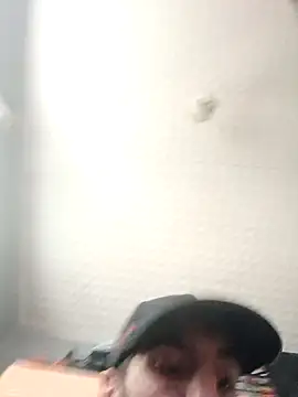 hotguy71000 online show from March 24, 2026, 2:33 pm