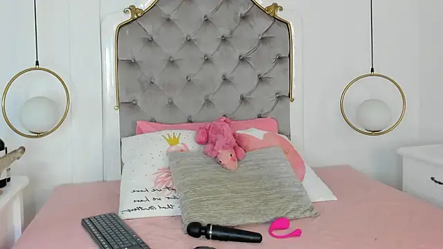 fallon grey online show from January 14, 2026, 7:41 pm