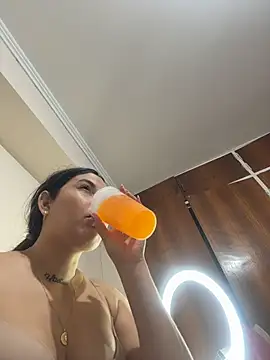 Snapshot of Anna_Bitch_Disgusting chatting on February 21, 2026, 4:24 am Anna Bitch Disgusting online show from February 21, 2026, 4:24 am