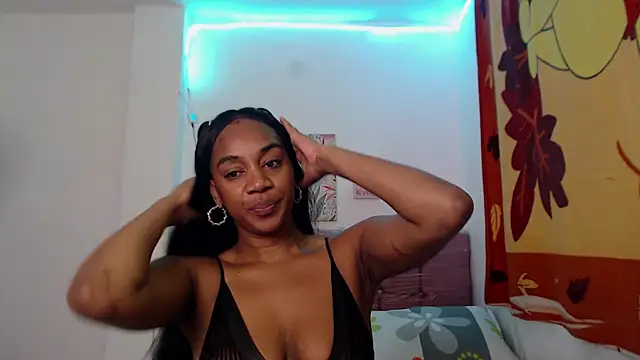 AishaOwens online show from March 10, 2026, 1:38 pm