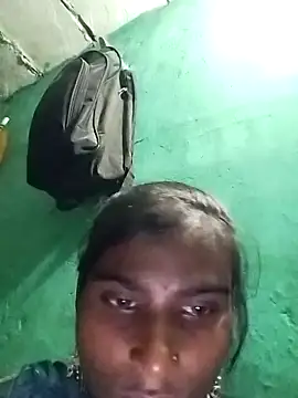 Big Lovexx online show from December 1, 2025, 6:24 pm