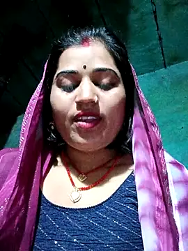 Hot kamla online show from February 9, 2026, 11:31 pm