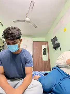 Snapshot of Cute_hotzara chatting on November 18, 2025, 4:39 am Cute hotzara online show from November 18, 2025, 4:39 am