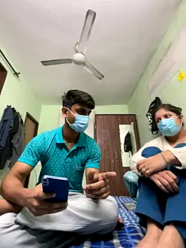 Snapshot of Cute_hotzara chatting on November 19, 2025, 4:45 am Cute hotzara online show from November 19, 2025, 4:45 am