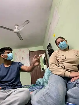 Snapshot of Cute_hotzara chatting on November 26, 2025, 4:35 am Cute hotzara online show from November 26, 2025, 4:35 am