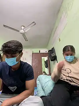 Snapshot of Cute_hotzara chatting on December 15, 2025, 5:12 am Cute hotzara online show from December 15, 2025, 5:12 am