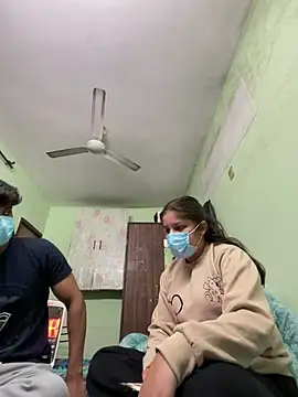 Snapshot of Cute_hotzara chatting on December 16, 2025, 4:50 am Cute hotzara online show from December 16, 2025, 4:50 am