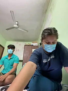 Snapshot of Cute_hotzara chatting on March 19, 2026, 5:44 am Cute hotzara online show from March 19, 2026, 5:44 am