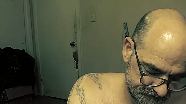 MrBigginTX online show from January 17, 2026, 5:34 am