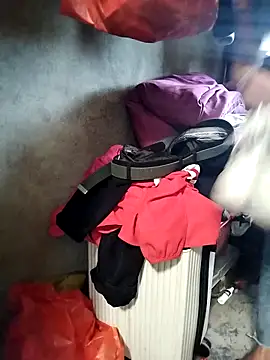 gugu0022 online show from March 2, 2026, 6:58 am