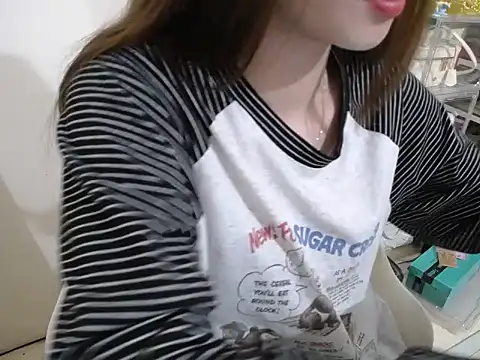 Snapshot of Jumi_sexy chatting on March 18, 2026, 11:52 pm Jumi sexy online show from March 18, 2026, 11:52 pm