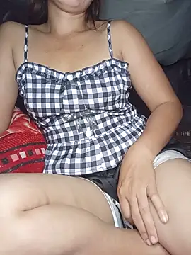 Lyly sexyy online show from June 15, 2026, 10:01 pm