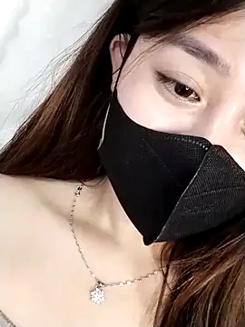 MiCandy-Lovee online show from November 15, 2025, 6:15 pm