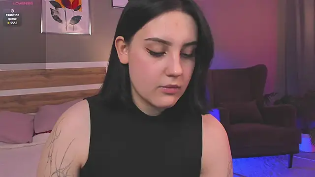 Snapshot of hey_tessa chatting on February 12, 2026, 8:26 pm hey tessa online show from February 12, 2026, 8:26 pm