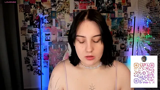 Snapshot of hey_tessa chatting on March 4, 2026, 7:20 pm hey tessa online show from March 4, 2026, 7:20 pm