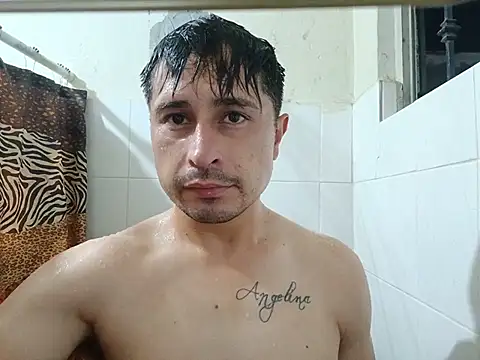 Snapshot of Al3vr chatting on July 21, 2026, 7:54 am Al3vr online show from July 21, 2026, 7:54 am
