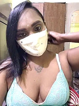 Dharshini98 online show from March 7, 2026, 1:41 pm