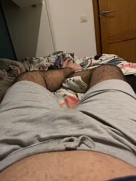 Yannick04 online show from November 22, 2025, 7:35 pm