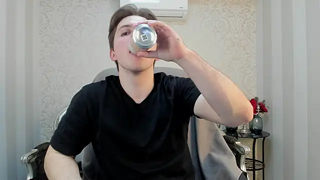 Snapshot of MarkYeti chatting on March 12, 2026, 7:31 pm MarkYeti online show from March 12, 2026, 7:31 pm