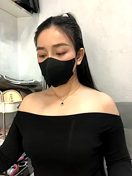 Tina 2k3 online show from December 22, 2025, 6:54 am