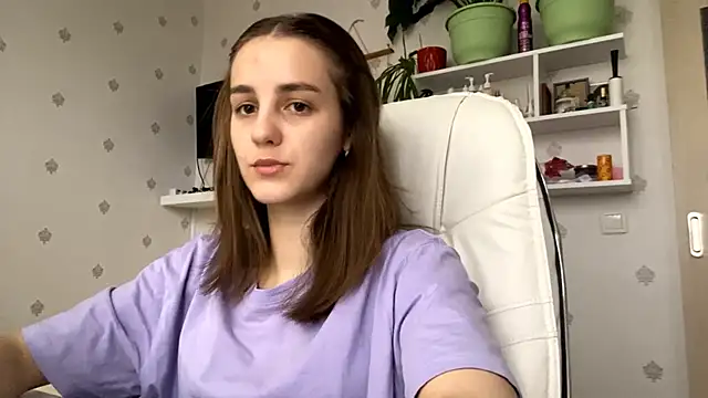 SweetieKatie online show from December 2, 2025, 8:08 am