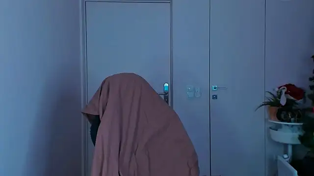 Snapshot of JacobBrat chatting on December 19, 2025, 7:37 am JacobBrat online show from December 19, 2025, 7:37 am