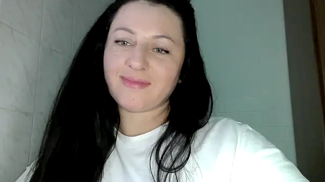 MelinaAx online show from May 1, 2026, 8:35 pm