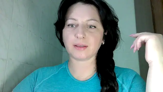 MelinaAx online show from May 4, 2026, 7:32 pm