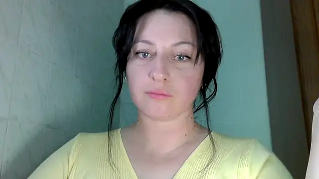 MelinaAx online show from May 5, 2026, 8:06 pm