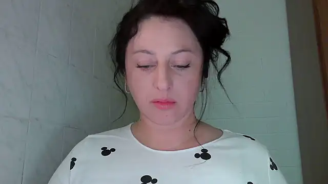 MelinaAx online show from June 14, 2026, 7:27 pm