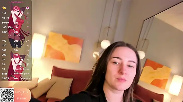 EmmaBloomm online show from May 8, 2026, 11:10 pm