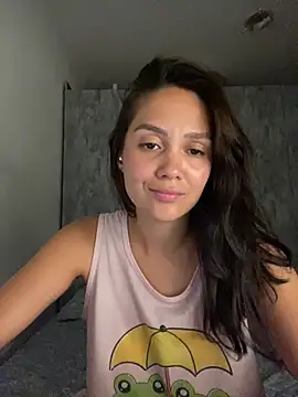 carolsapequinha online show from March 3, 2026, 10:48 pm