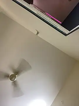 Snapshot of calibrow chatting on February 28, 2026, 6:03 am calibrow online show from February 28, 2026, 6:03 am