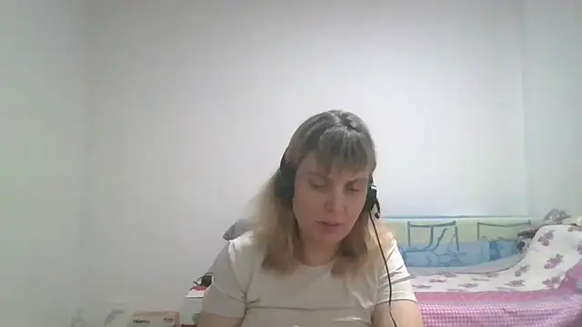 CherieAdair online show from November 15, 2025, 3:52 pm