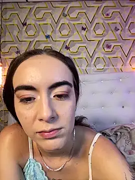 MelanyyJhonson15 online show from May 21, 2026, 3:13 am