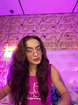 MelanyyJhonson15 online show from June 12, 2026, 9:14 pm