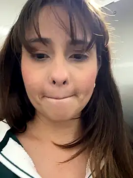 ginny ross online show from December 1, 2025, 5:07 pm