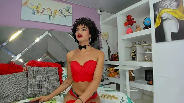 Zaira sofiaa online show from May 5, 2026, 2:30 am