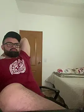 julianlondo111 online show from March 13, 2026, 4:41 am