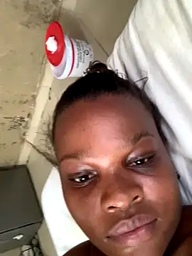 Snapshot of HoarseStereo chatting on November 13, 2025, 9:41 am HoarseStereo online show from November 13, 2025, 9:41 am