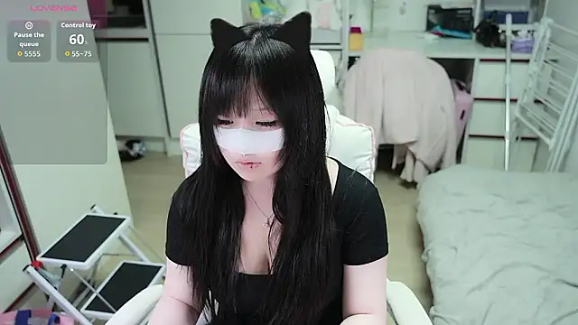 Snapshot of kimhyeona2005 chatting on July 6, 2026, 11:18 am kimhyeona2005 online show from July 6, 2026, 11:18 am
