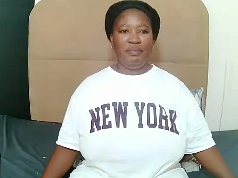 MissMoyo online show from December 5, 2025, 12:14 pm