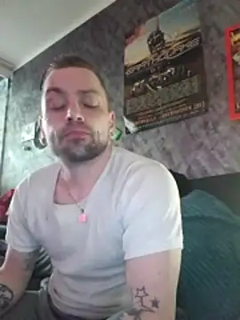 PrinzDukexh online show from April 10, 2026, 7:35 am