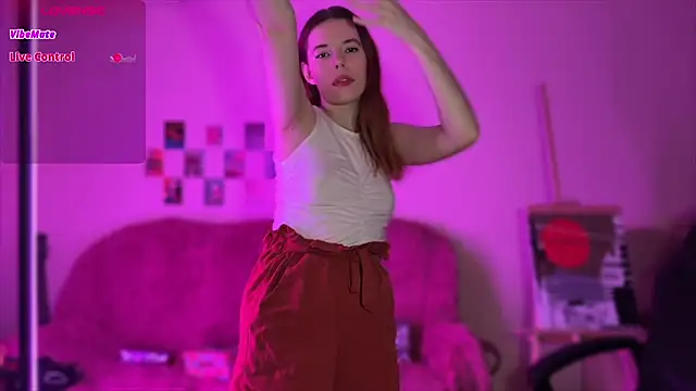 Snapshot of Margie_Dorene chatting on December 4, 2025, 9:34 pm Margie Dorene online show from December 4, 2025, 9:34 pm