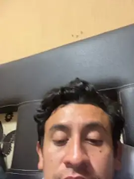 manrrique4567 online show from February 14, 2026, 4:42 am