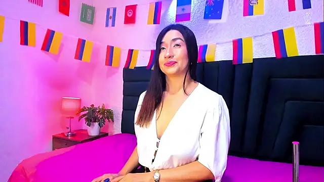 Snapshot of VictoriaRouge_ chatting on July 12, 2026, 8:11 pm VictoriaRouge online show from July 12, 2026, 8:11 pm