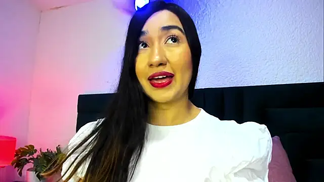 Snapshot of VictoriaRouge_ chatting on July 26, 2026, 9:00 pm VictoriaRouge online show from July 26, 2026, 9:00 pm