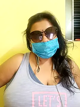 Snapshot of College_Girl_420 chatting on November 15, 2025, 6:48 pm College Girl 420 online show from November 15, 2025, 6:48 pm